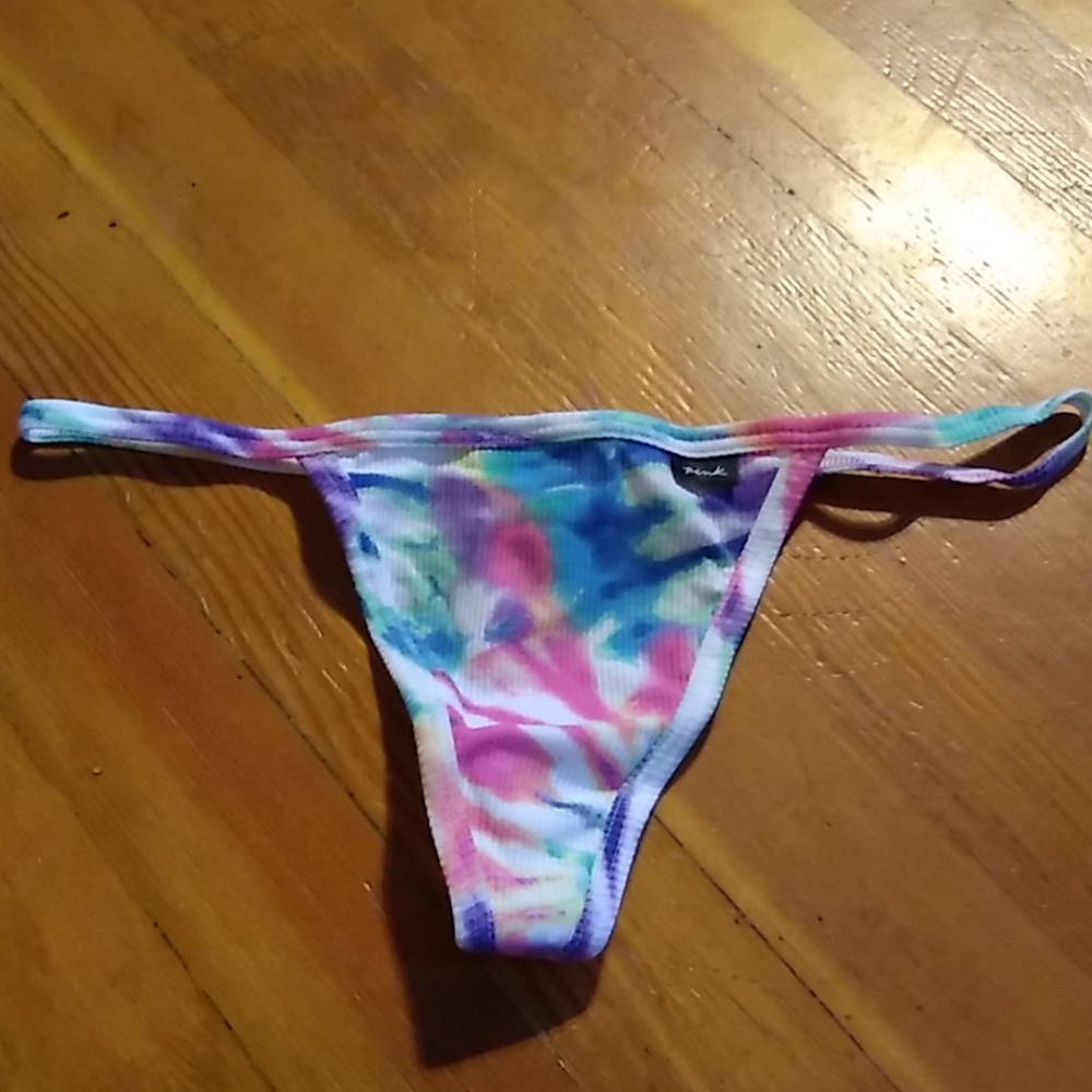 🚨3/$28🚨 NIP-PINK Strappy Thong